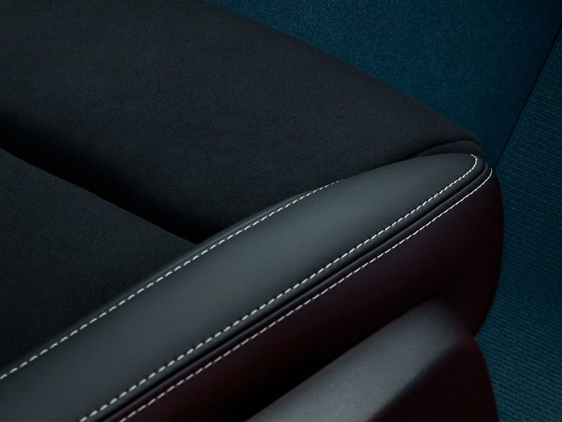 
				Intérieur sans cuir					